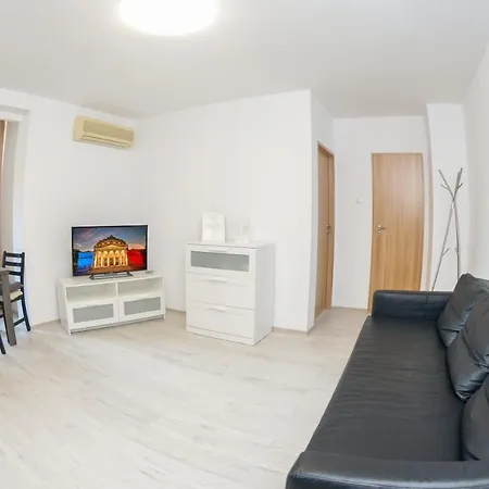 Heart Of Bucharest Apartments *